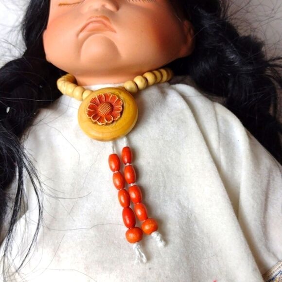 14" Sweet Doll Handmade Embroidered Native American Indian First Nation Outfit - Picture 6 of 10